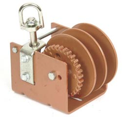 Trailer Winch Manual - Worm Gear - Dutton: 1500lbs - L & S/R